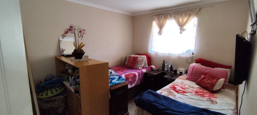 2 Bedroom Property for Sale in Pinelands Western Cape